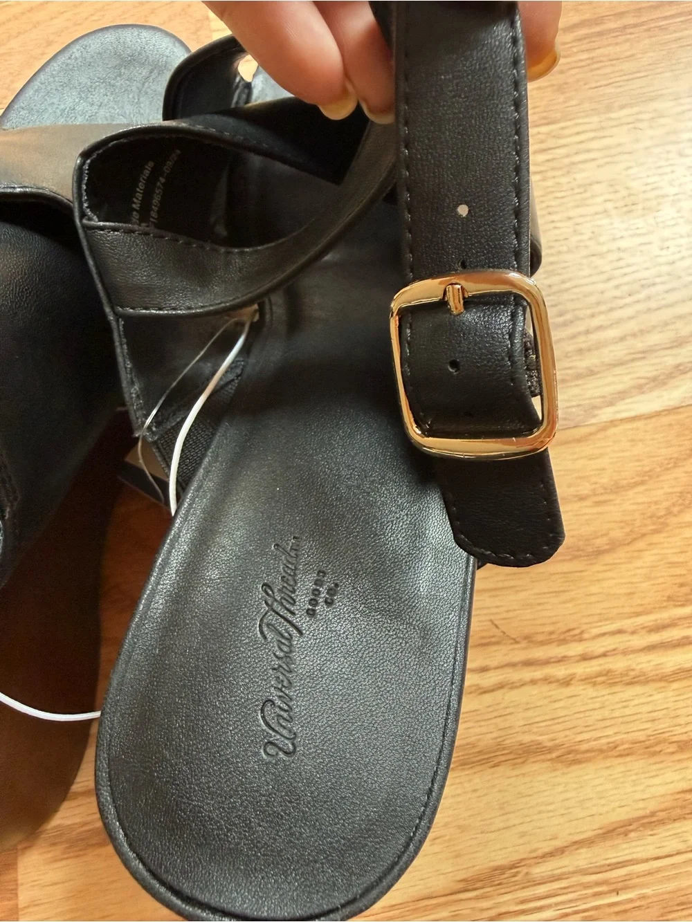NWT Universal Thread Black Cross Strap Block Heel Sandals Size 11